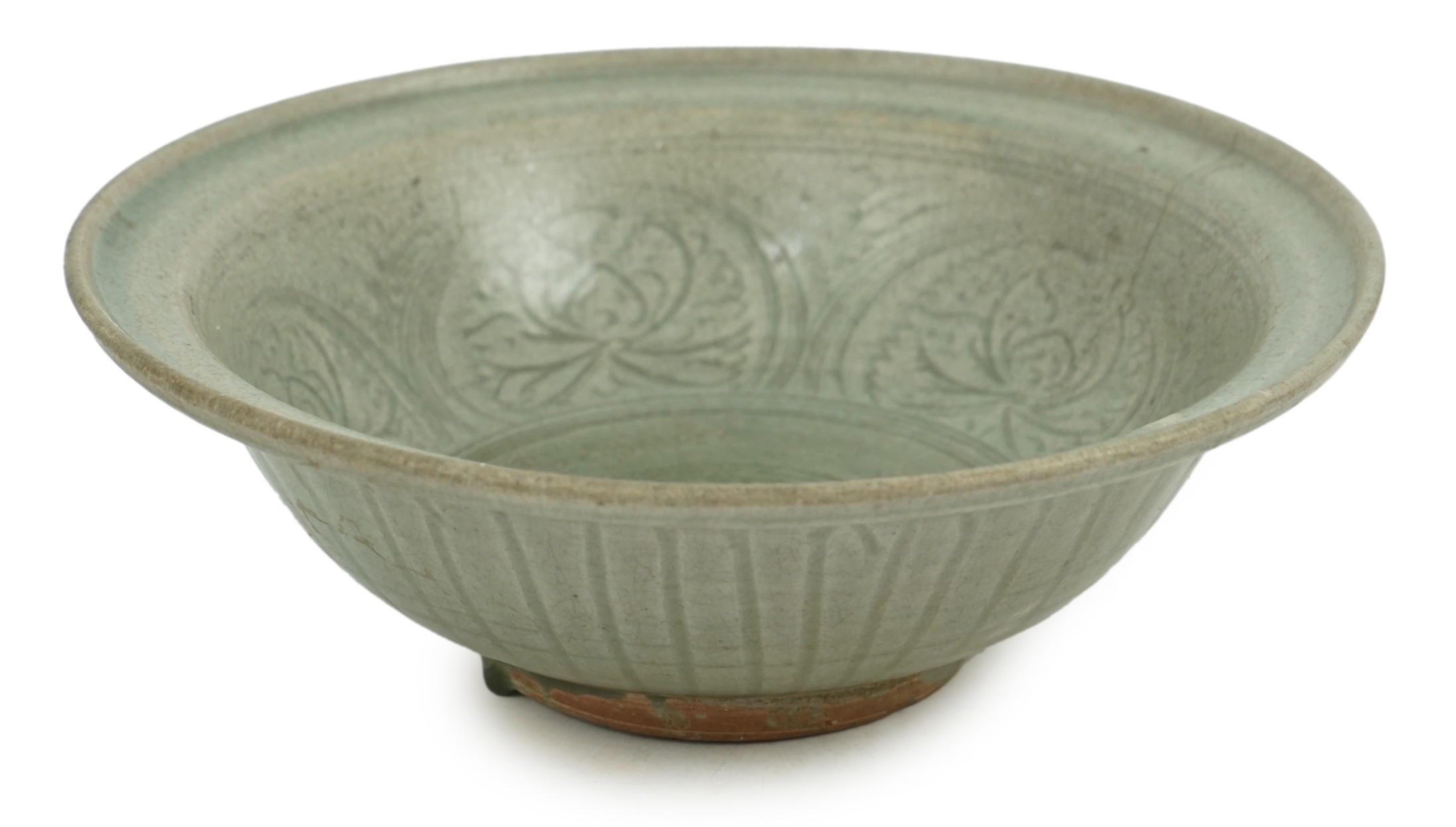 A large Thai celadon glazed bowl, Sawankhalok kilns, 14th / 15th century